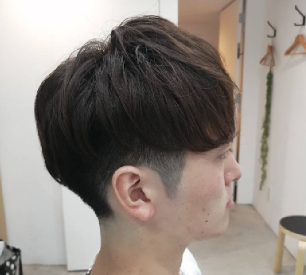 ツーブロックの髪型